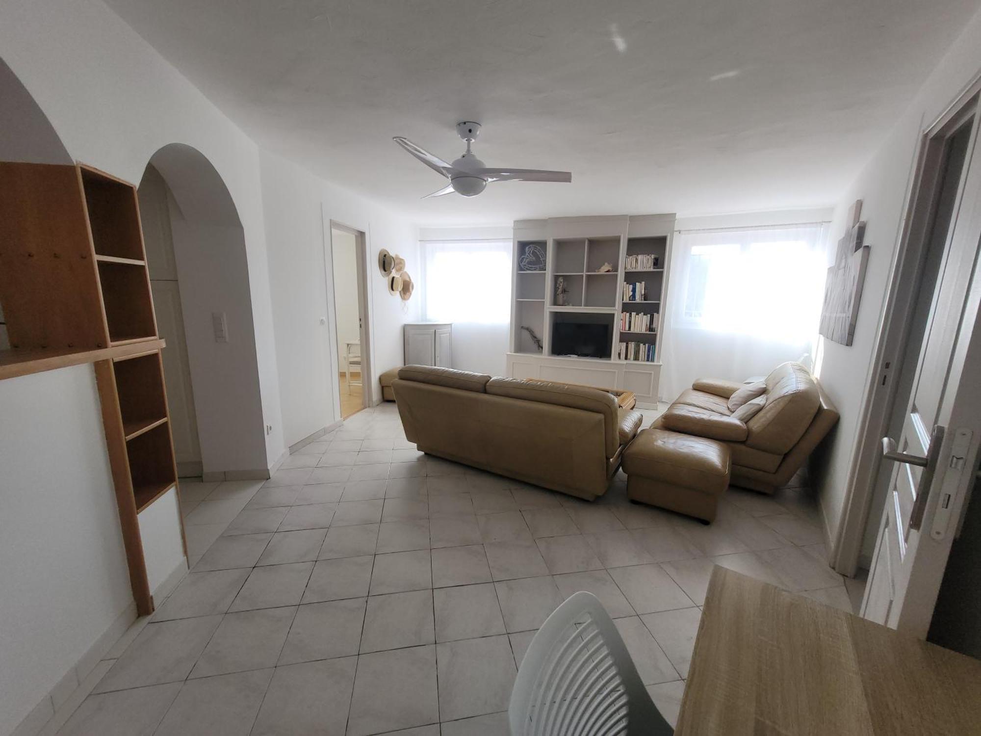 A Louer Haut De Villa 4 Pieces A Sainte-Maxime Golfe De St-Tropez Extérieur photo